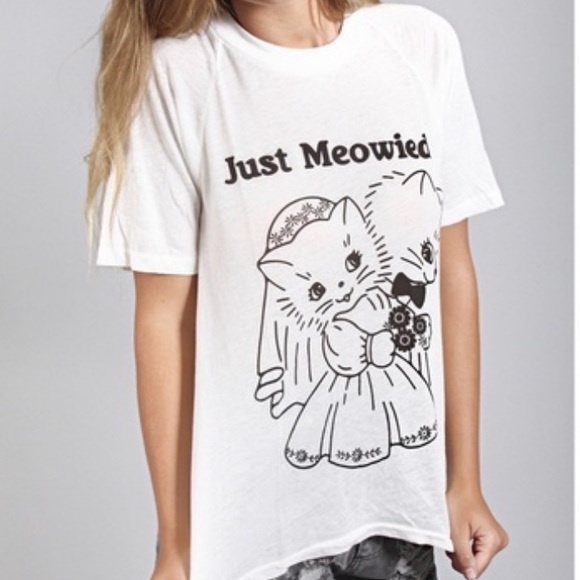 Wildfox Tops - IN SEARCH OF (ISO)